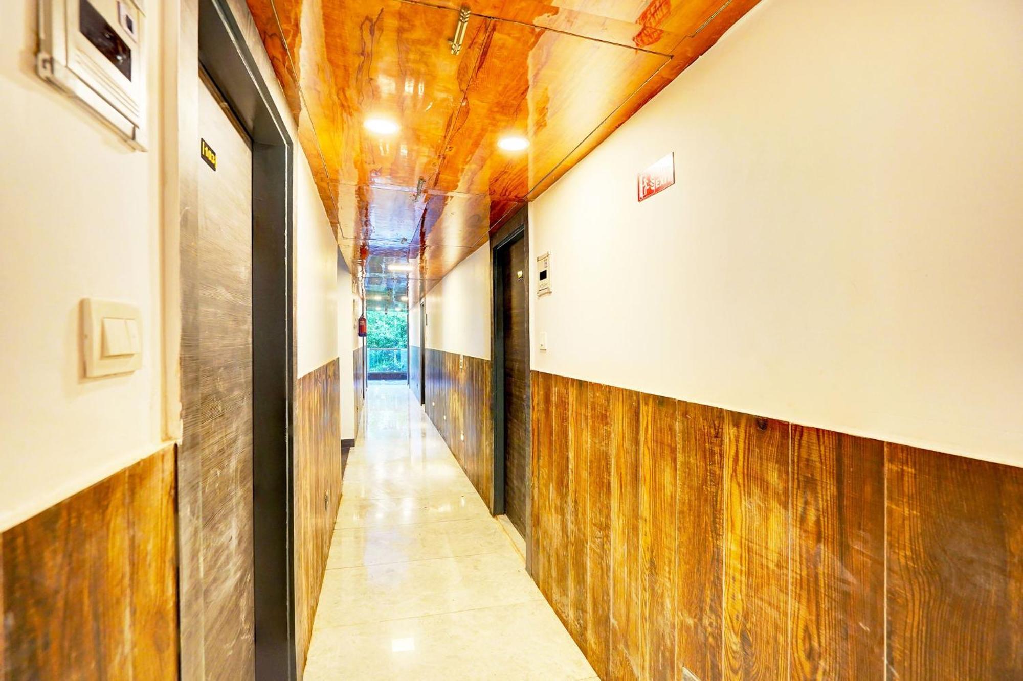 Super Townhouse Sector 104 Noida酒店 外观 照片